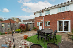 Photo 8- click for photo gallery